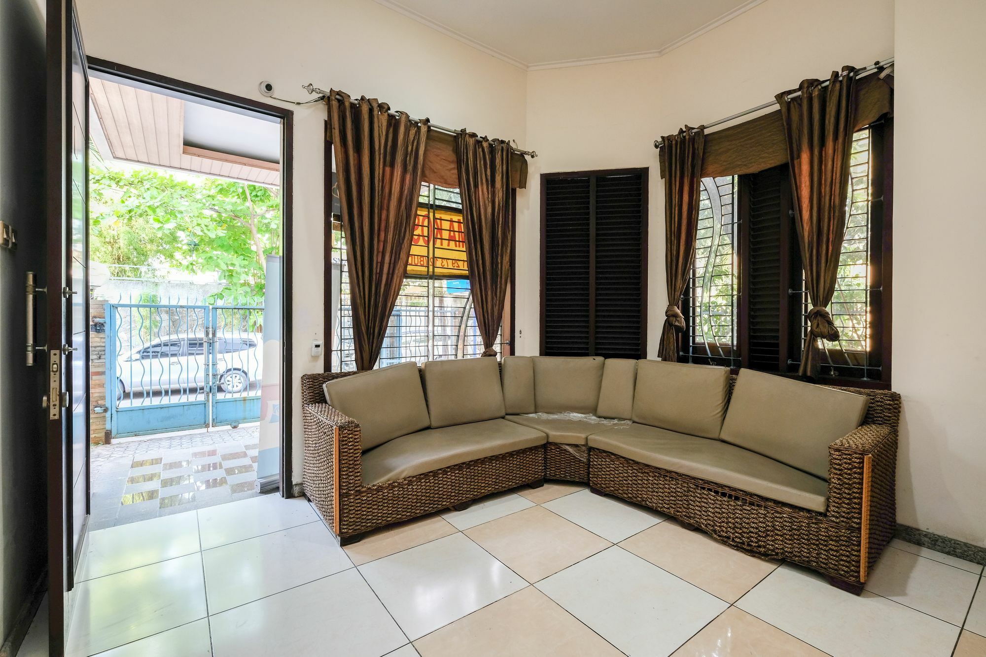 Reddoorz Plus Near Simpang Lima Semarang Dış mekan fotoğraf